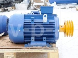 Электродвигатель со шкивом С416М к головке К33 для компрессора АСО-Бежецк фото