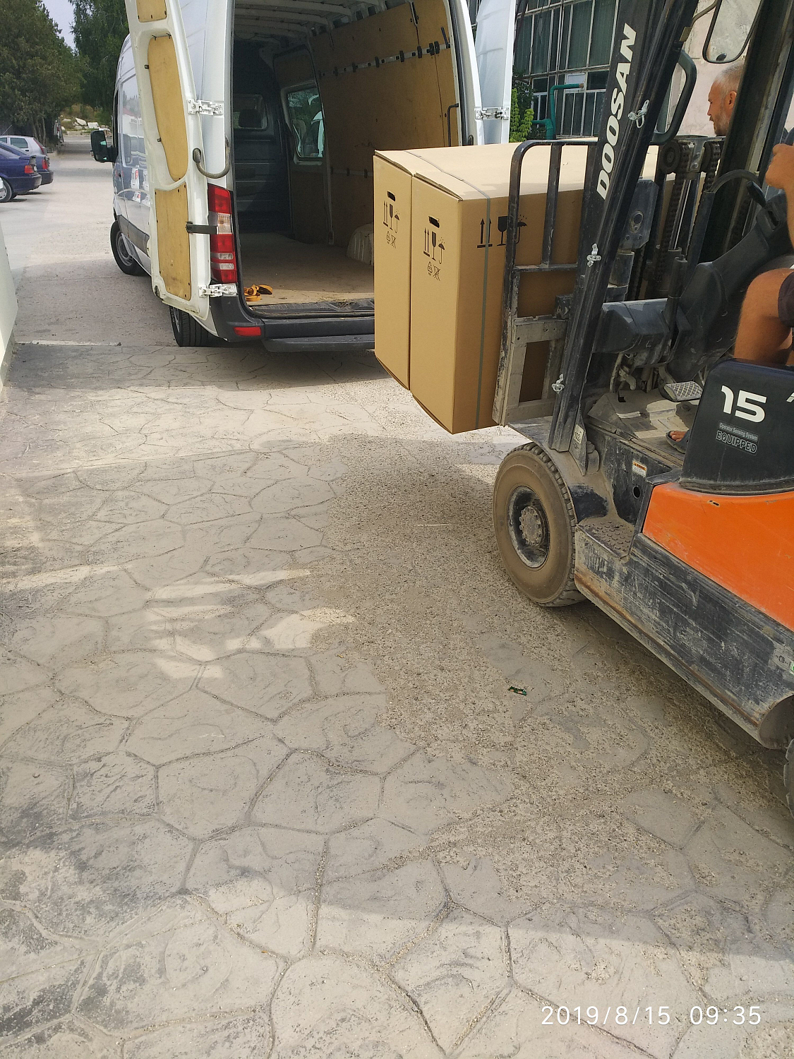 Отгрузка ресиверов в Крым