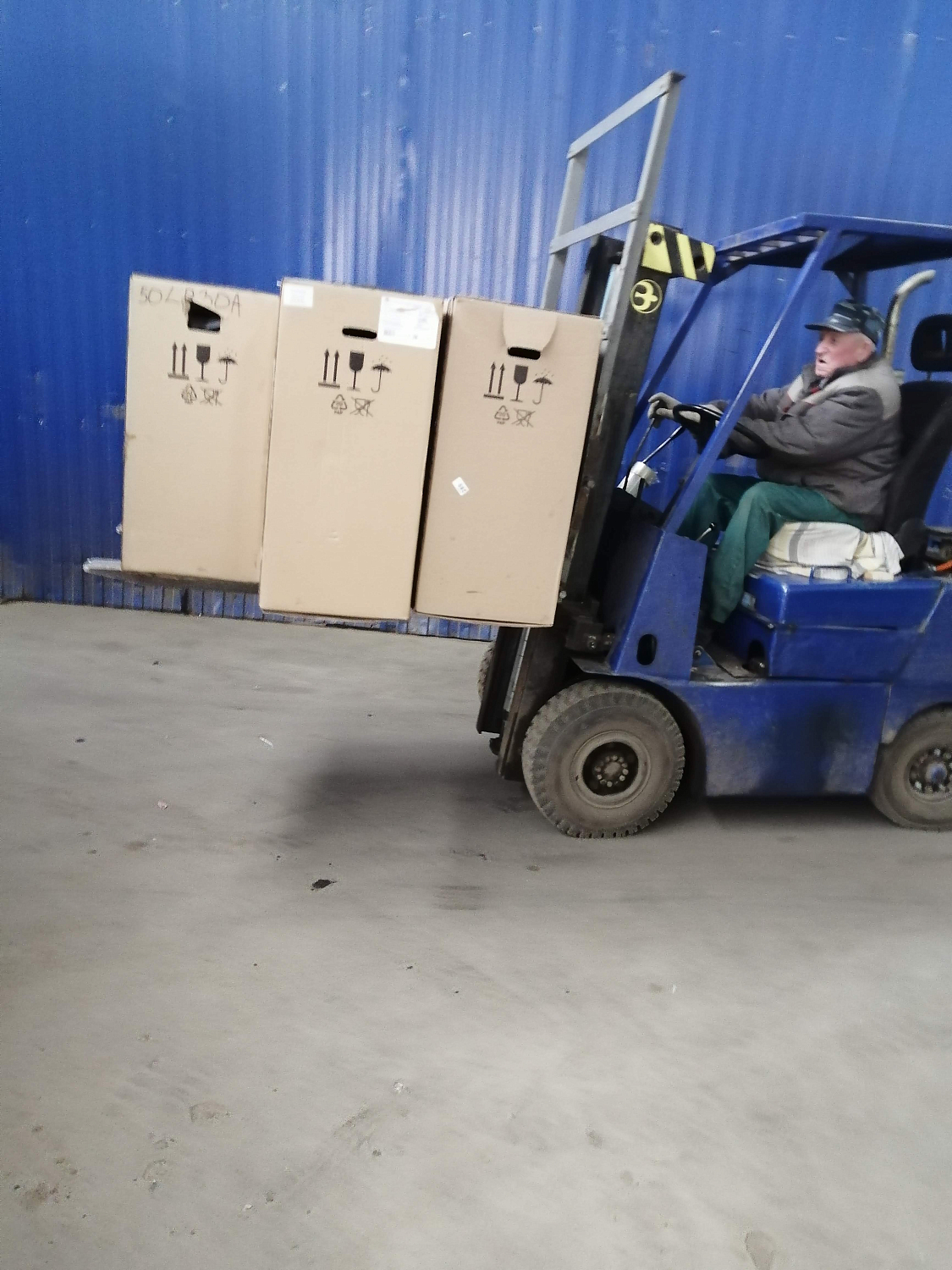 Пополнение склада ВПК в Воронеже компрессорами Пополнение склада ВПК в Воронеже компрессорами