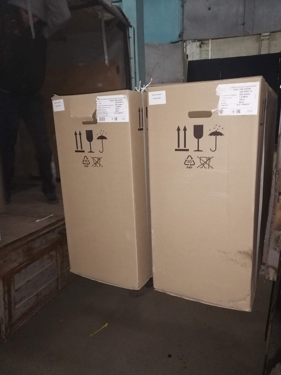 Пополнение склада в Воронеже компрессорами СБ4/С-100.LB30 Пополнение склада в Воронеже компрессорами СБ4/С-100.LB30