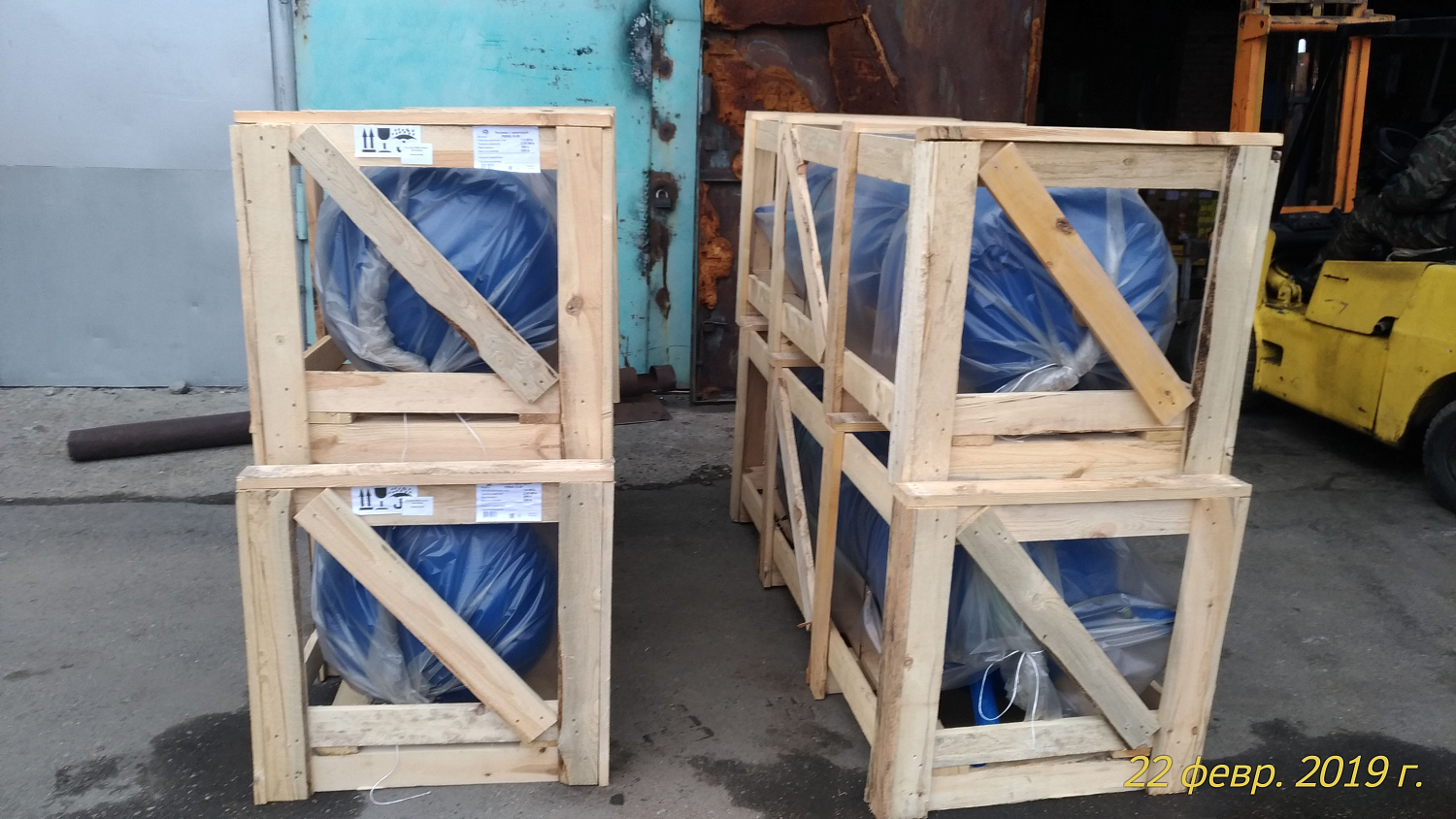 Отгрузка вертикальных ресиверов из Краснодара Отгрузка вертикальных ресиверов из Краснодара