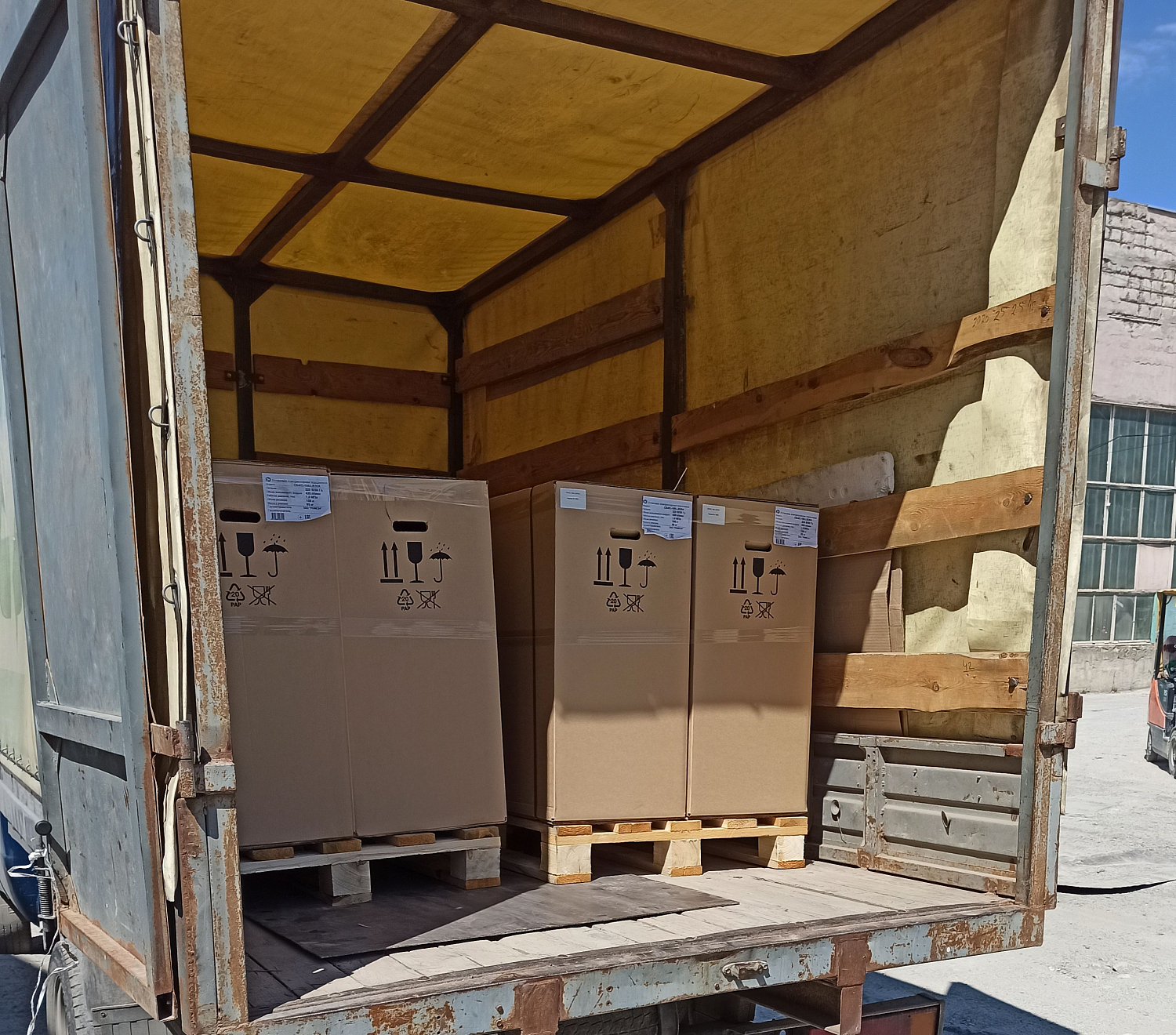 Поставка компрессора СБ4/С-100.LB30A дилеру Поставка компрессора СБ4/С-100.LB30A дилеру