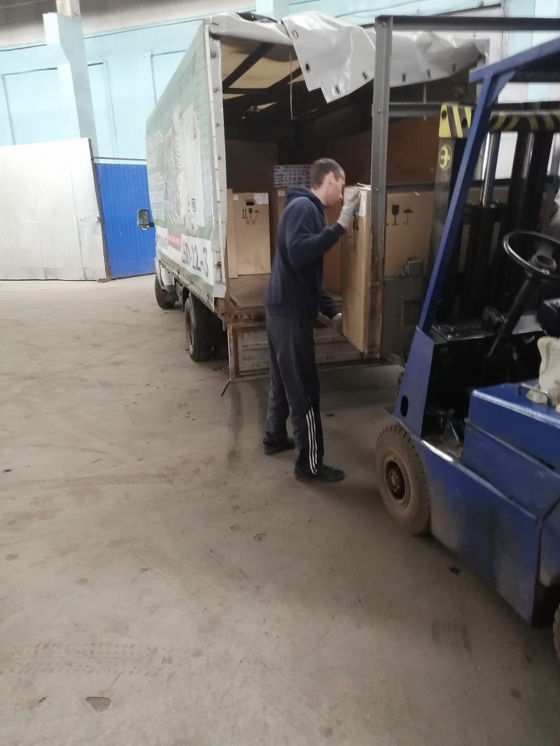 Пополнение склада ВПК в Воронеже компрессорами Пополнение склада ВПК в Воронеже компрессорами