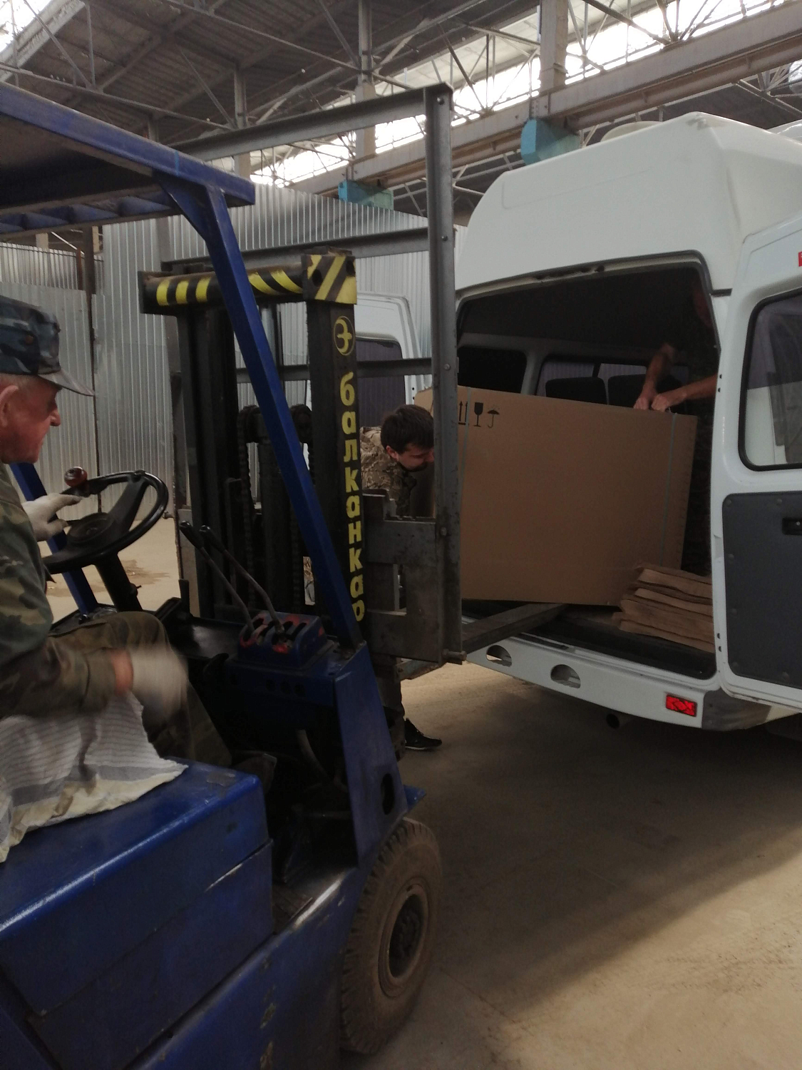 Отгрузка компрессора LB40 на ресивере 100 литров